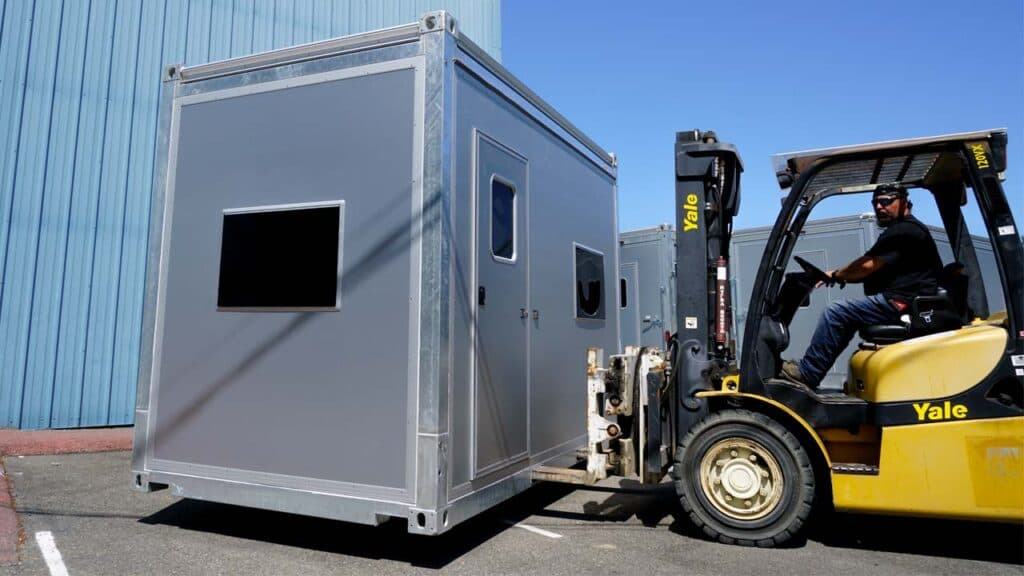13' modular structure on a forklift