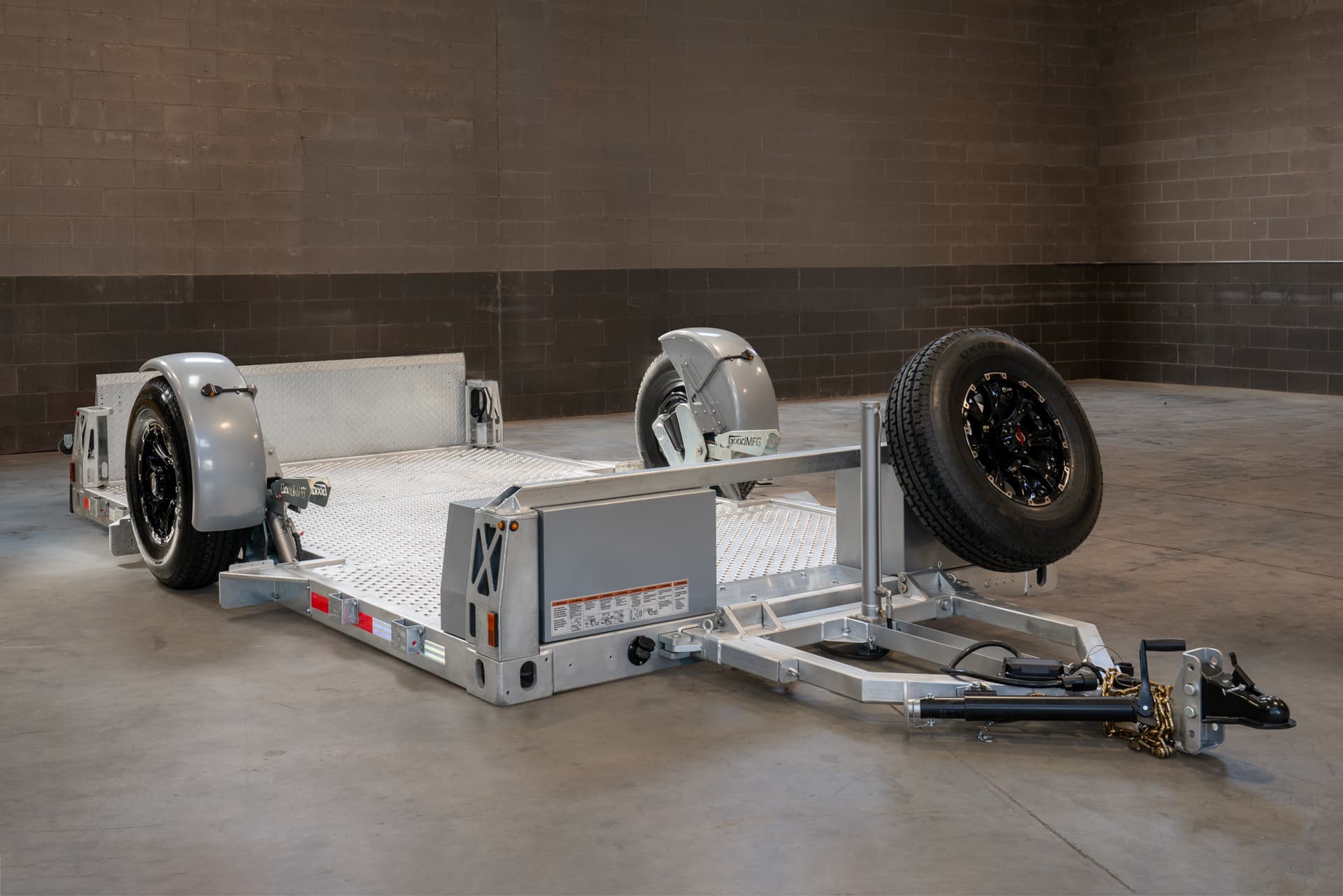 GT13FL Hydraulic Flatbed Trailer