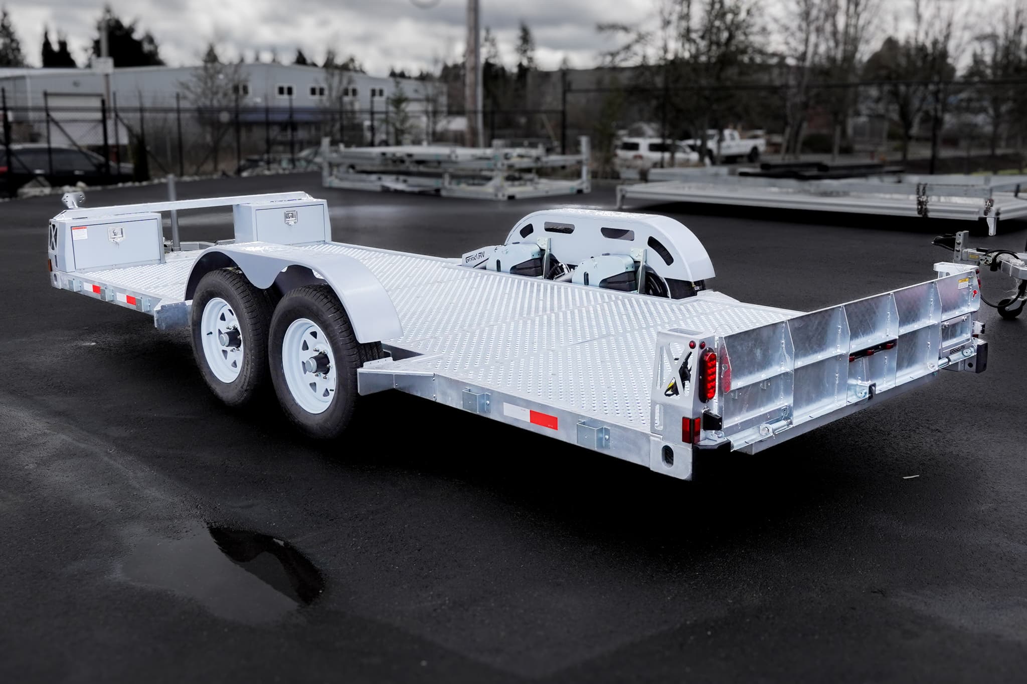 Good Manufacturing drop deck trailer