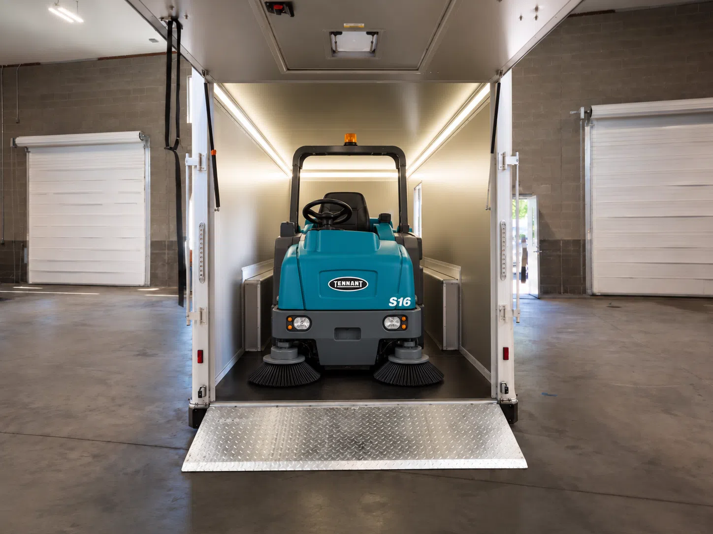 Best Trailers for Floor Sweepers