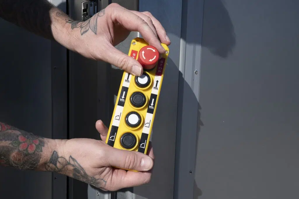 Drop Deck Trailer Instructions - Wired Remote