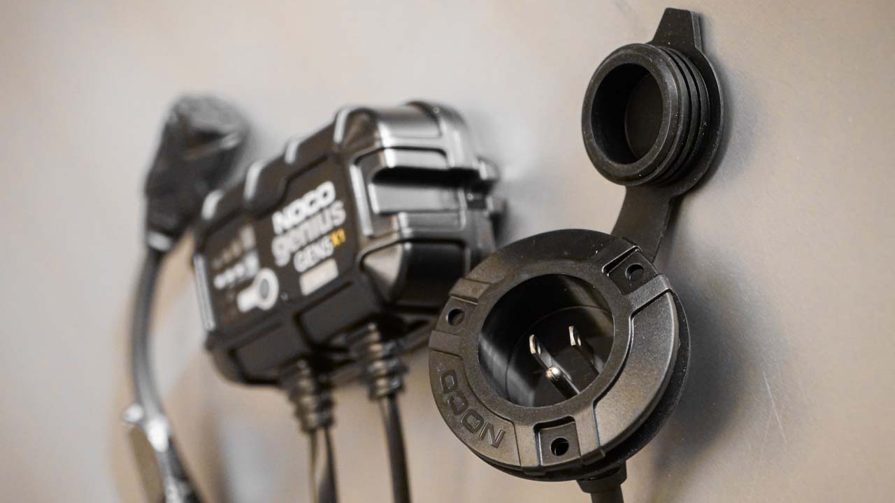 GoodMFG battery charger